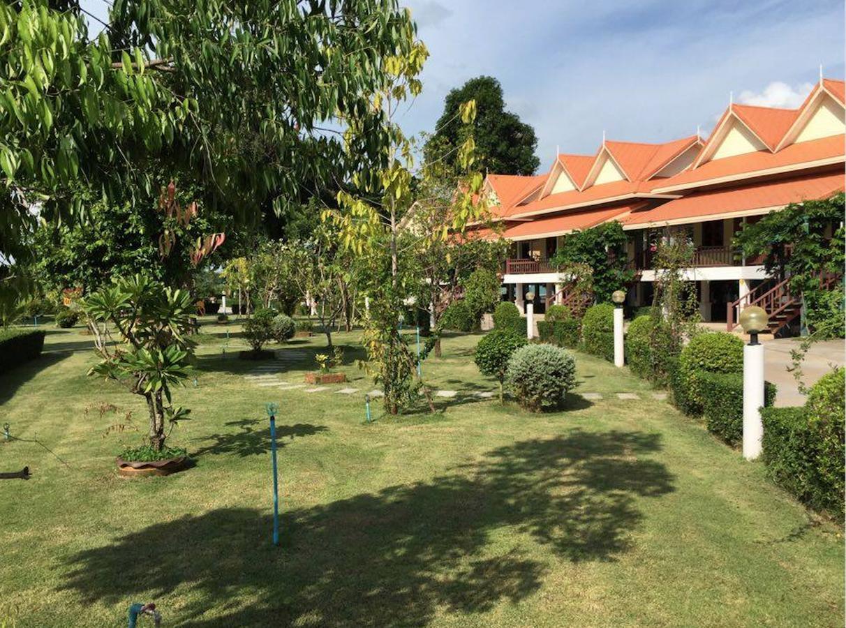Maeping Mango Riverside Resort Kamphaeng Phet Luaran gambar