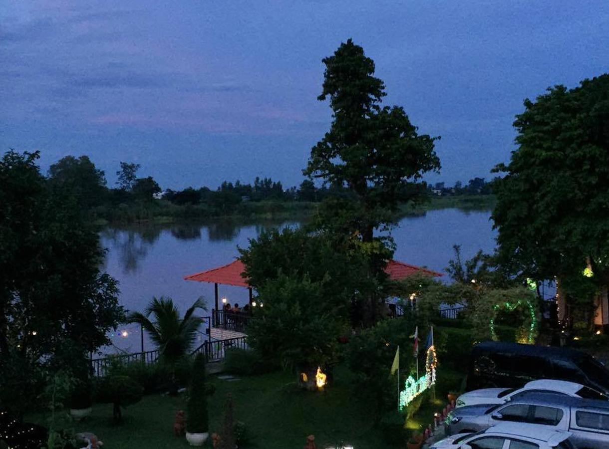 Maeping Mango Riverside Resort Kamphaeng Phet Luaran gambar